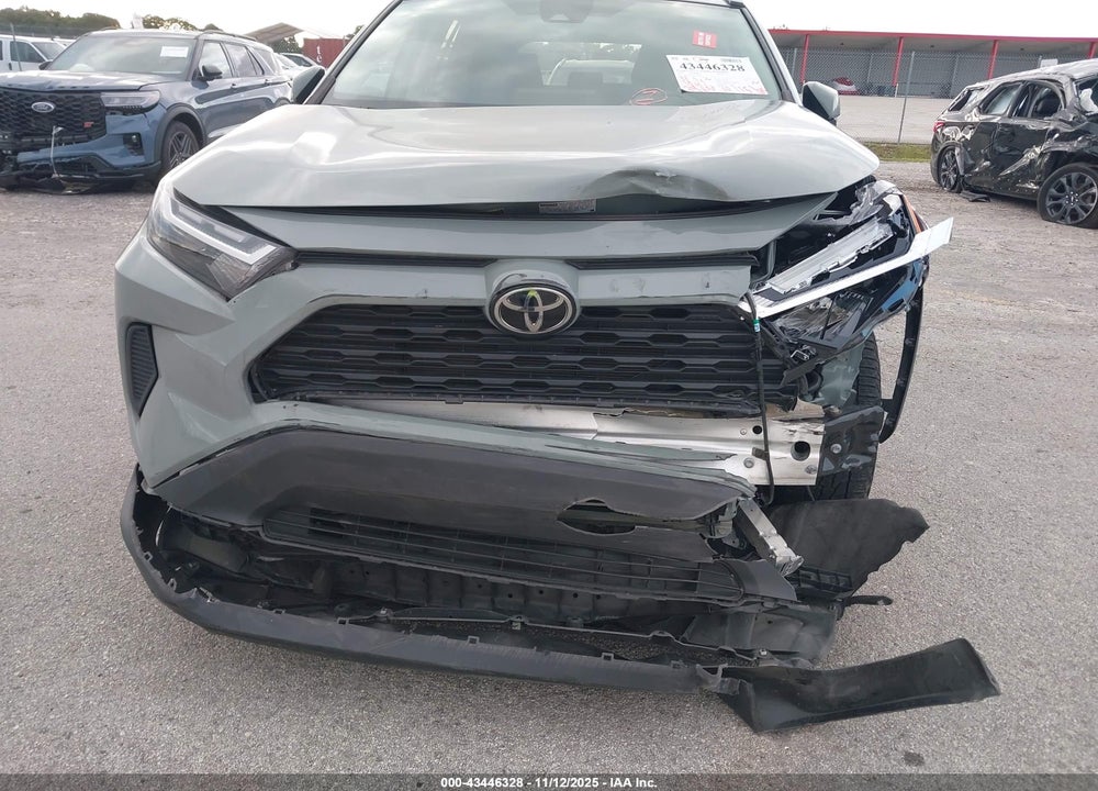 2022 TOYOTA RAV4 XLE VIN: 2T3W1RFV7NW237876