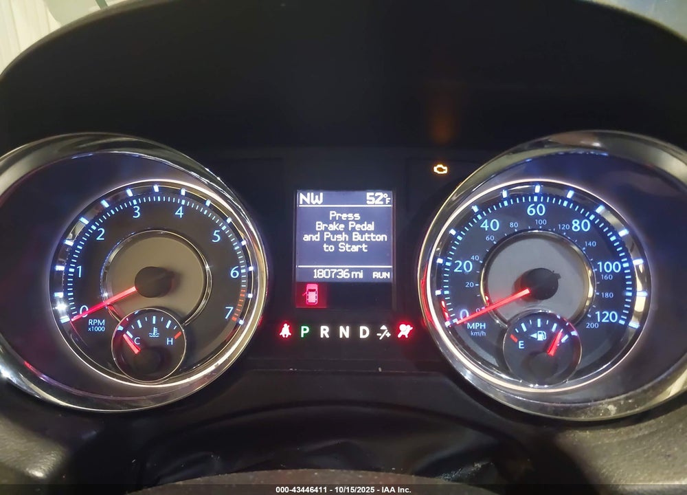 2015 CHRYSLER TOWN & COUNTRY VIN: 2C4RC1CG6FR553926