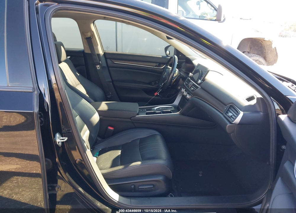 2019 HONDA ACCORD EX-L 2.0T VIN: 1HGCV2F50KA013083