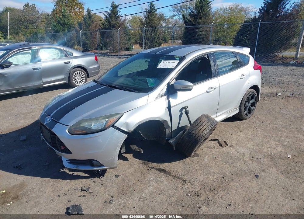2014 FORD FOCUS VIN: 1FADP3L90EL127562