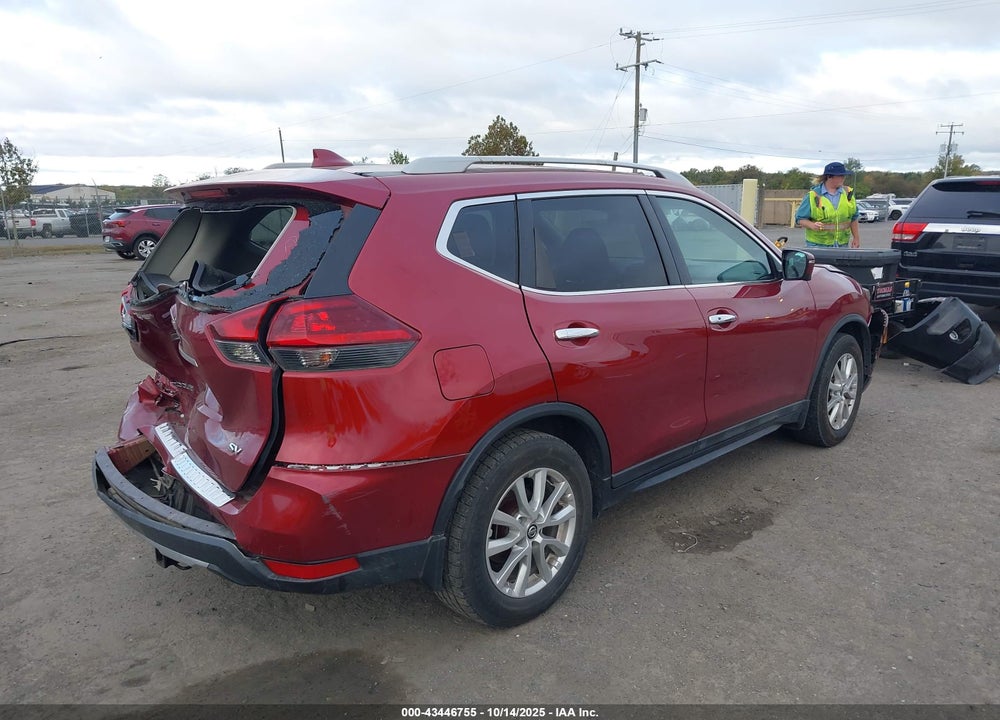 2018 NISSAN ROGUE VIN: 5N1AT2MT0JC760212