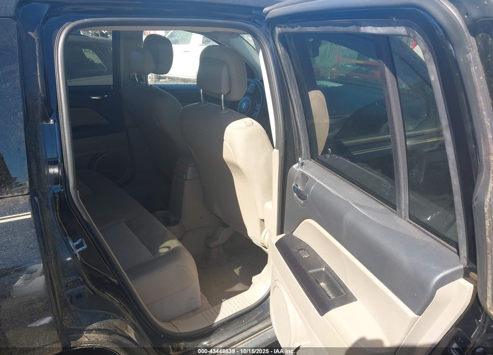 2014 JEEP COMPASS VIN: 1C4NJCBB6ED832722