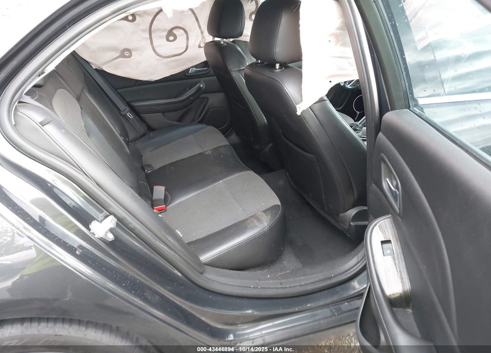 2015 CHEVROLET MALIBU 2LT VIN: 1G11D5SL8FF230106