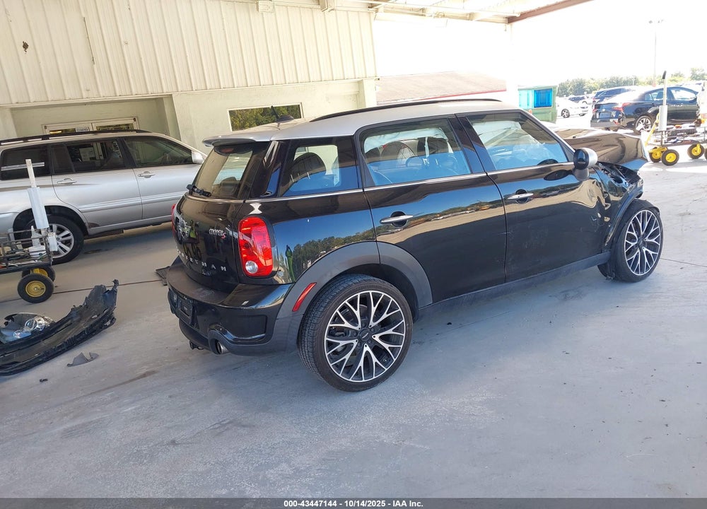 2016 MINI COUNTRYMAN VIN: WMWZC3C55GWT10964