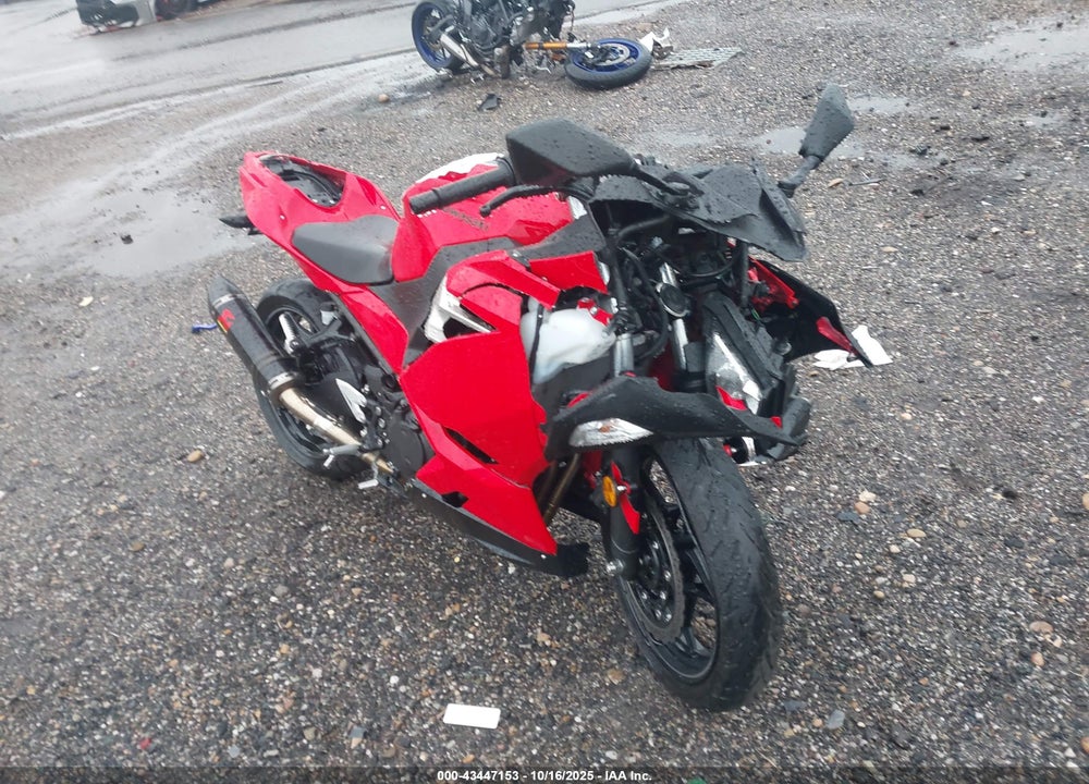 2021 KAWASAKI EX400 VIN: JKAEXKG11MDA96745