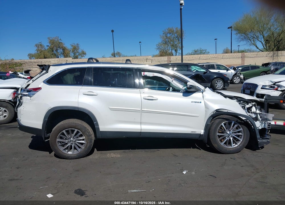 2019 TOYOTA HIGHLANDER HYBRID XLE VIN: 5TDJGRFH6KS071544