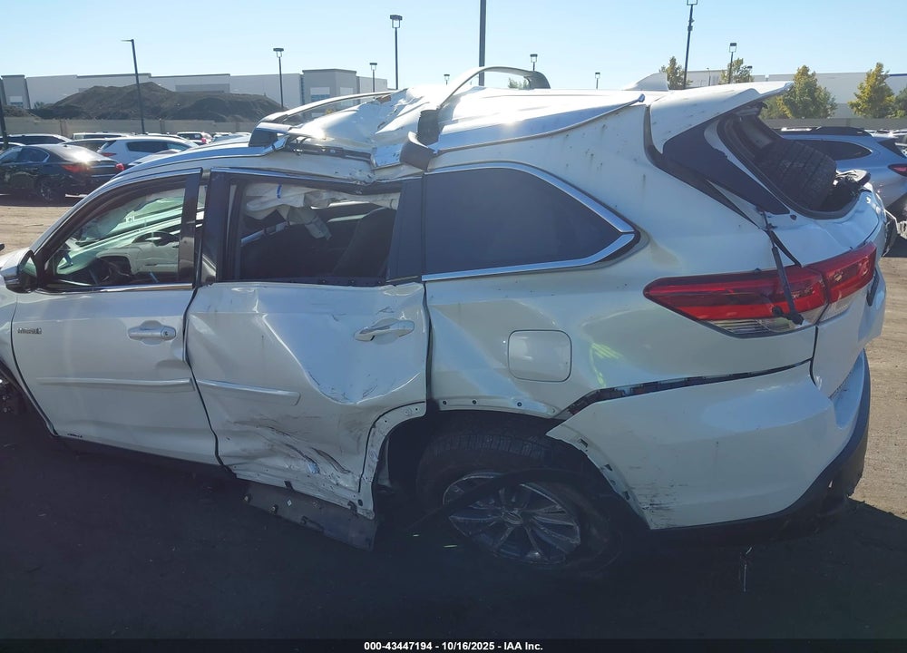 2019 TOYOTA HIGHLANDER HYBRID XLE VIN: 5TDJGRFH6KS071544