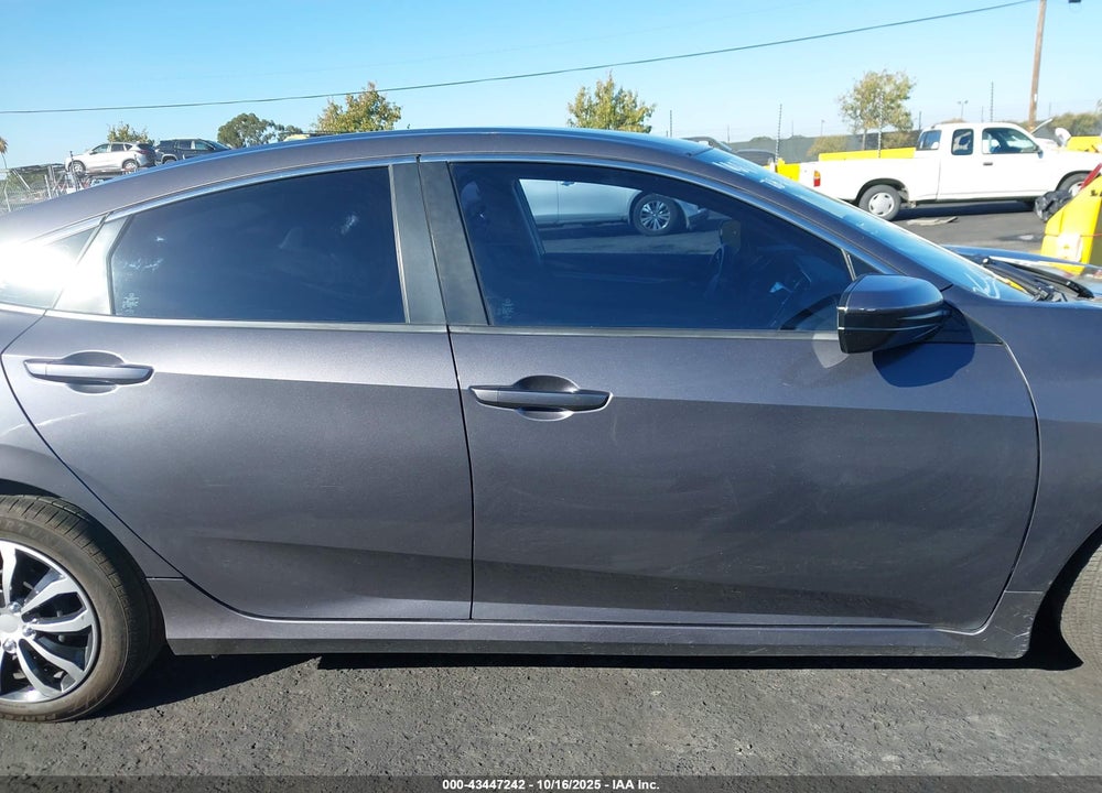 2018 HONDA CIVIC VIN: 2HGFC2F59JH507252