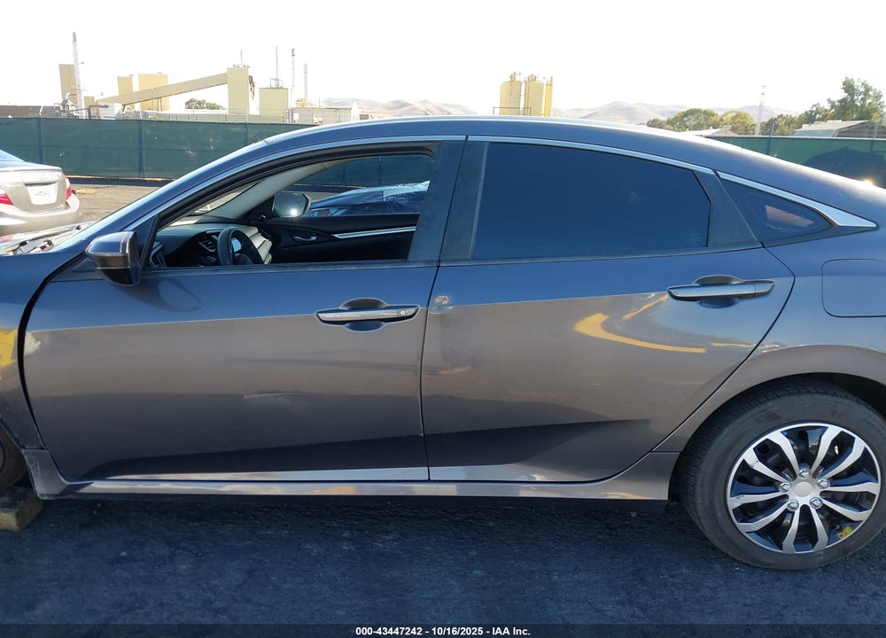 2018 HONDA CIVIC VIN: 2HGFC2F59JH507252