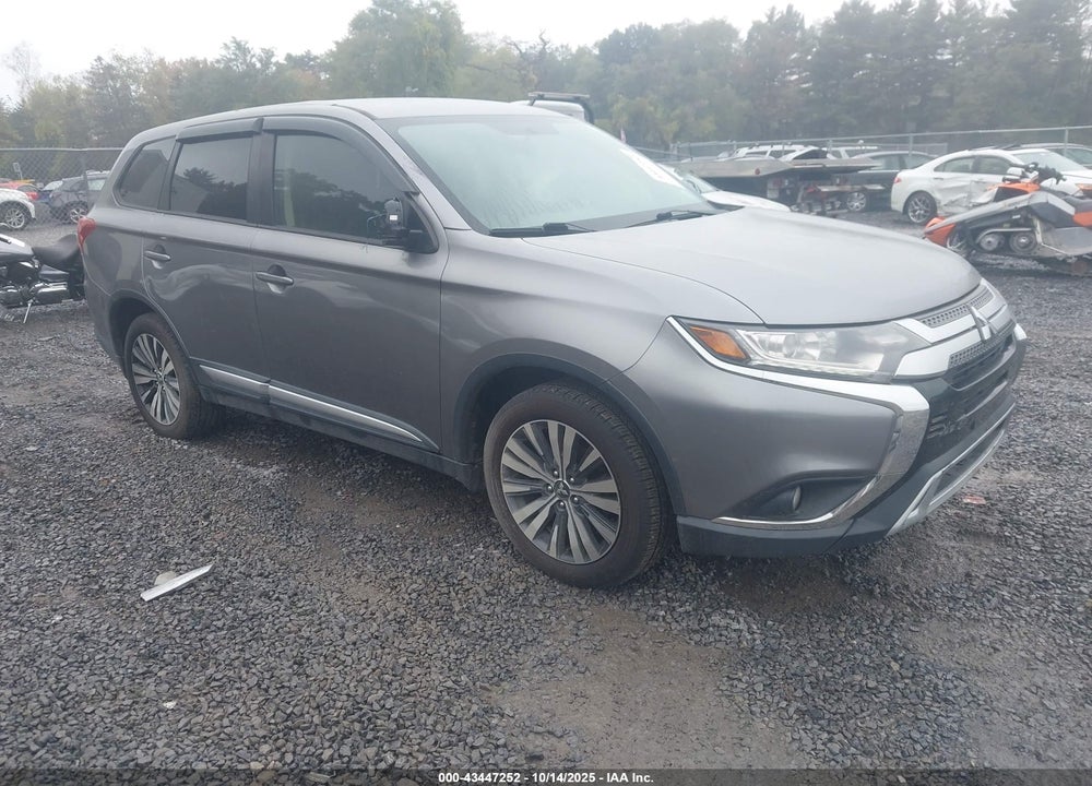 2019 MITSUBISHI OUTLANDER ES VIN: JA4AZ3A38KZ015116
