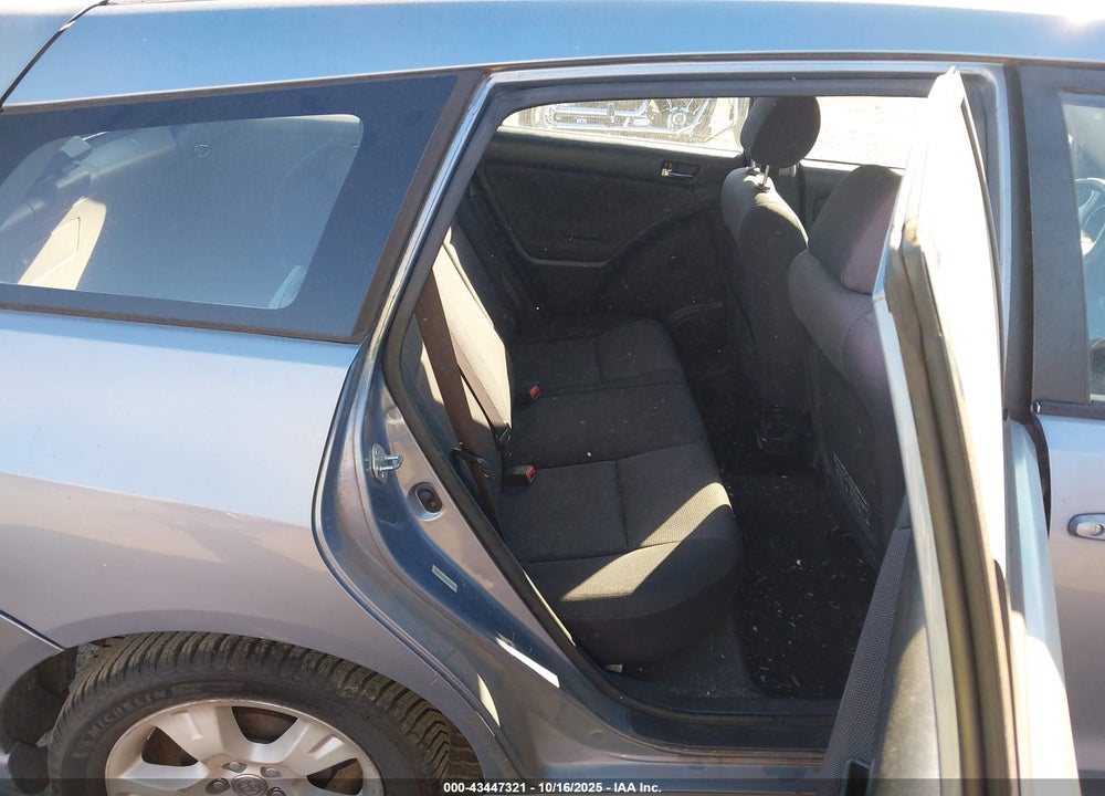2004 TOYOTA MATRIX/XR VIN: 2T1KR32E74C229523