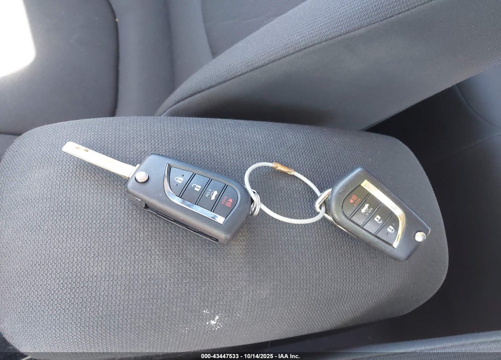 2021 TOYOTA COROLLA LE VIN: 5YFEPMAE0MP182863