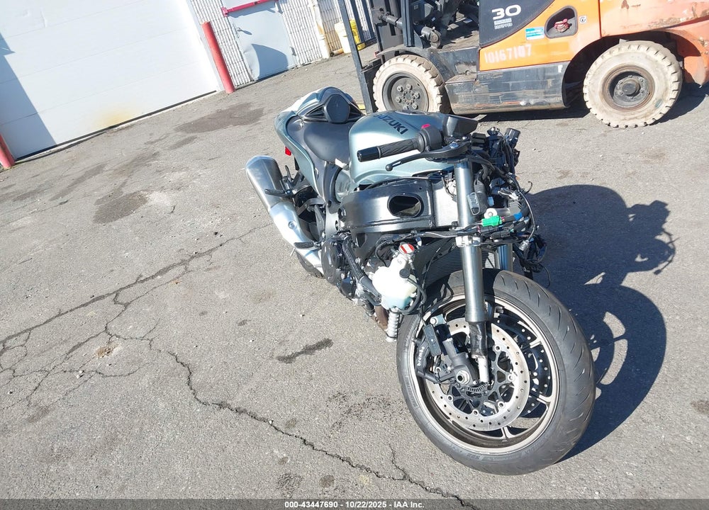 2025 SUZUKI GSX1300 RR VIN: JS1EJ11DXS7100170