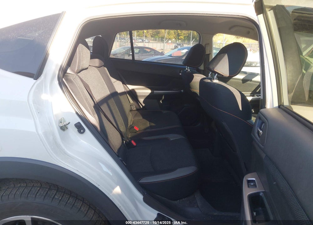 2017 SUBARU CROSSTREK 2.0I PREMIUM VIN: JF2GPABCXHH253946