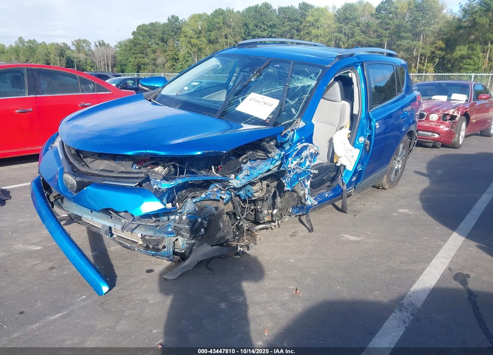 2018 TOYOTA RAV4 XLE VIN: JTMWFREV2JJ738766