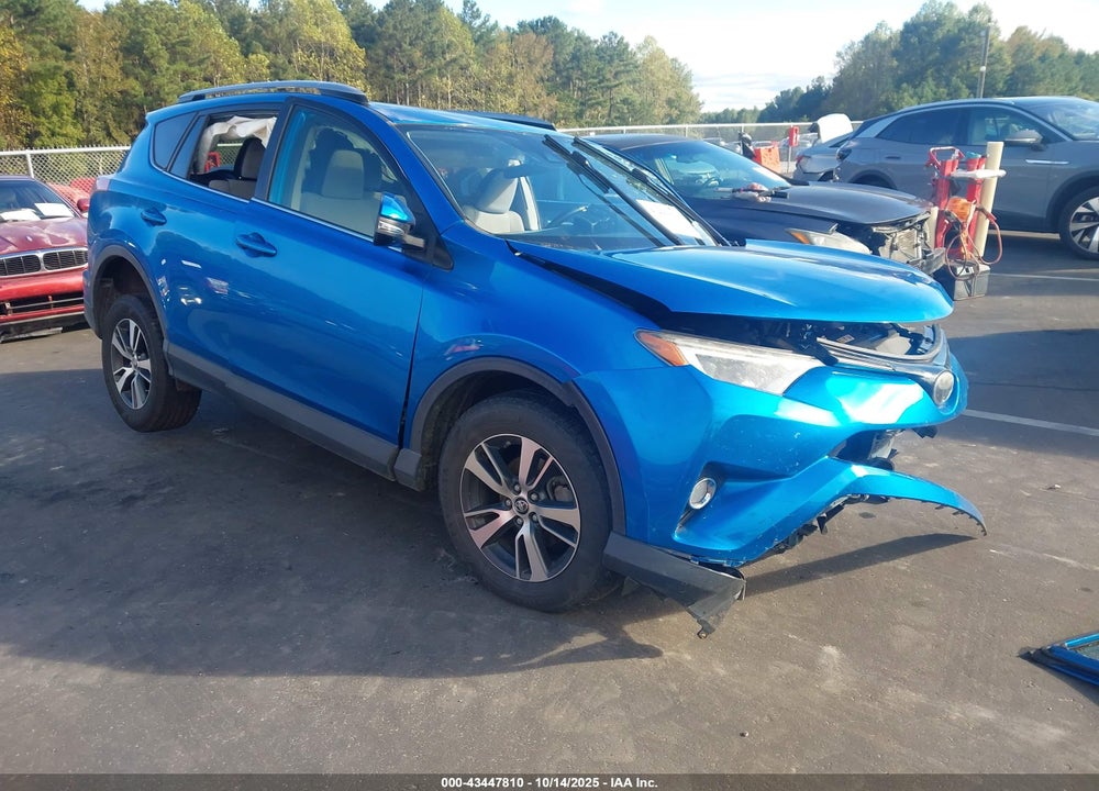2018 TOYOTA RAV4 XLE VIN: JTMWFREV2JJ738766