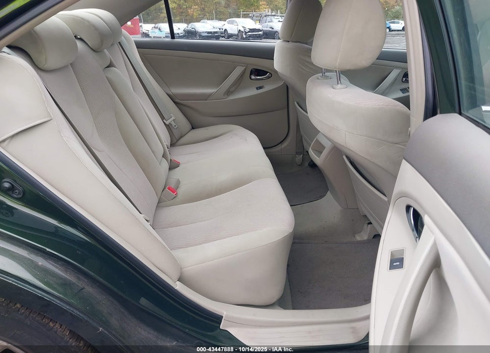 2011 TOYOTA CAMRY VIN: 4T1BF3EK8BU639981