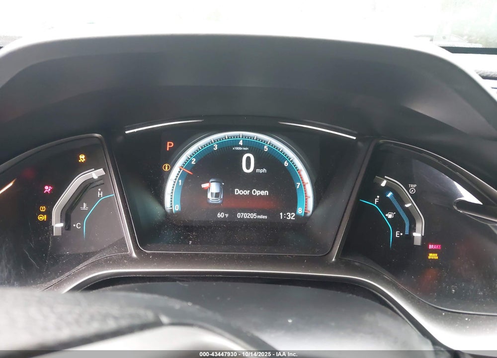 2018 HONDA CIVIC EX VIN: SHHFK7H58JU403710