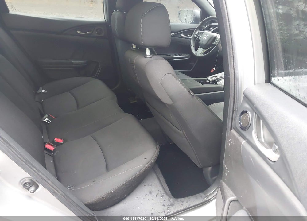 2018 HONDA CIVIC EX VIN: SHHFK7H58JU403710