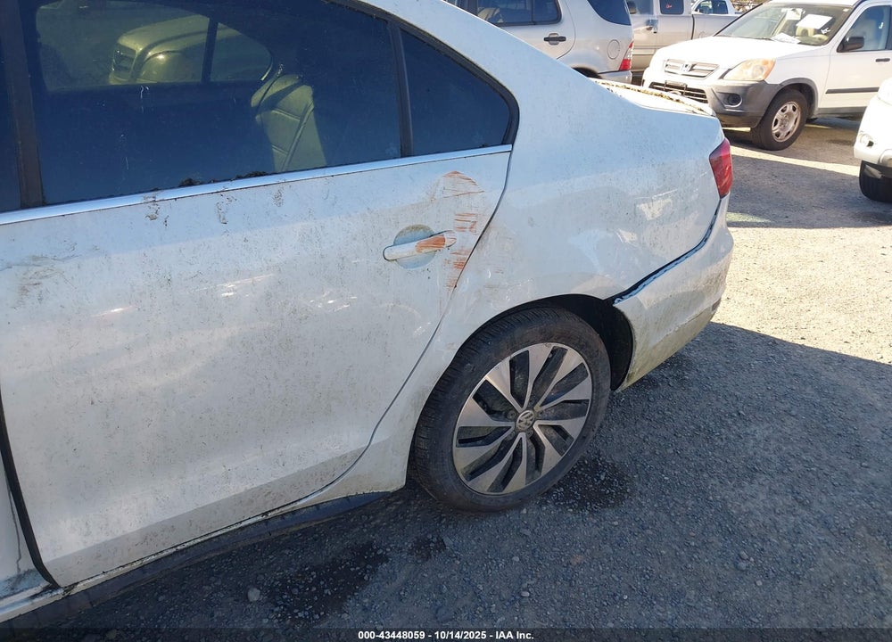 2013 VOLKSWAGEN JETTA VIN: 3VW637AJ4DM283309