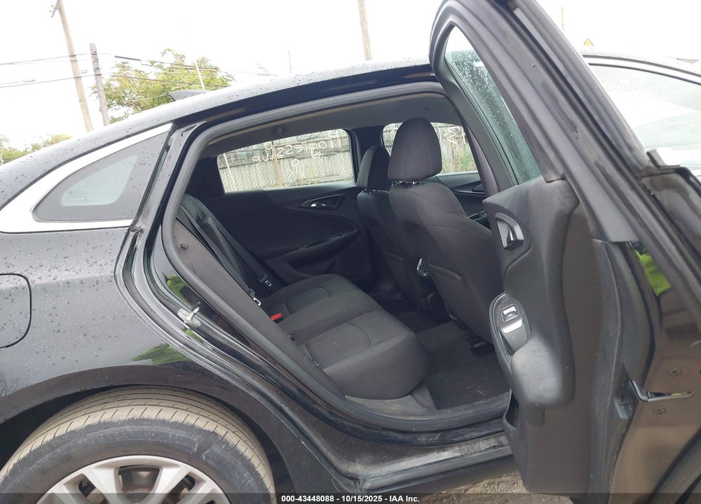 2018 CHEVROLET MALIBU LT VIN: 1G1ZD5ST2JF199494