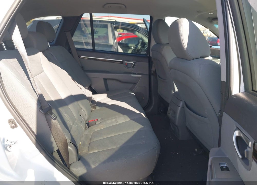 2012 HYUNDAI SANTA FE VIN: 5XYZGDAB7CG092846