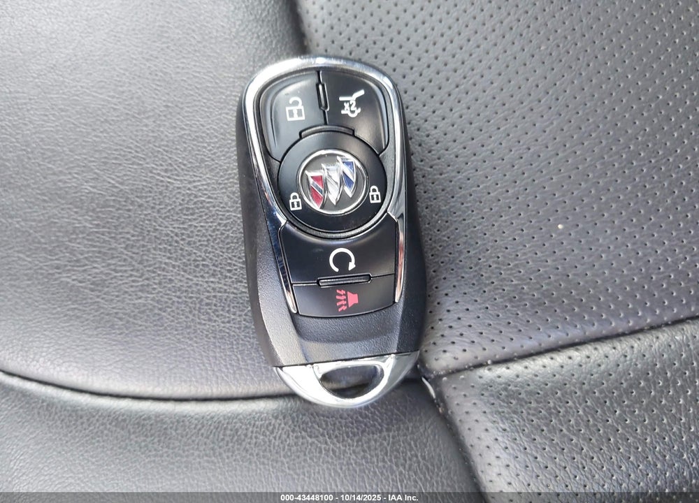 2020 BUICK ENCLAVE AWD AVENIR VIN: 5GAEVCKW0LJ236383