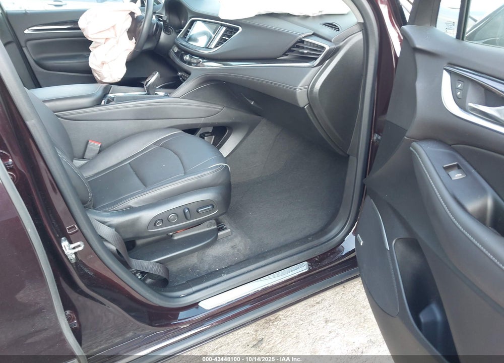 2020 BUICK ENCLAVE AWD AVENIR VIN: 5GAEVCKW0LJ236383