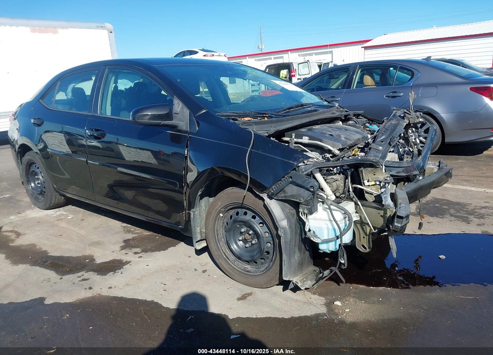 2018 TOYOTA COROLLA LE VIN: 5YFBURHE7JP830404