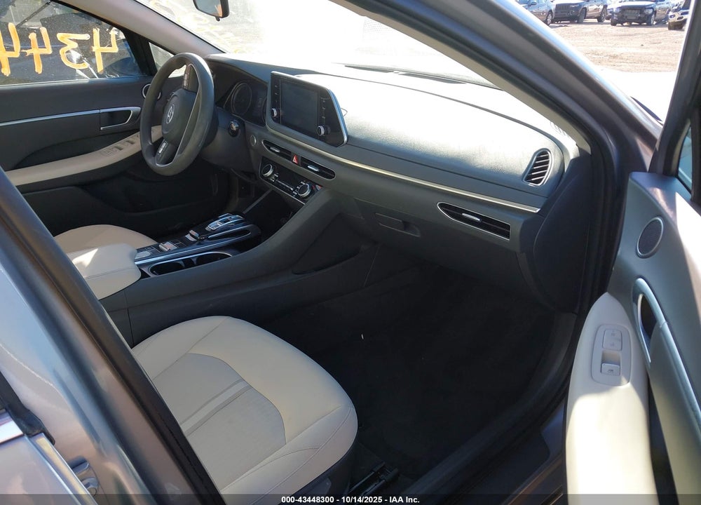 2021 HYUNDAI SONATA VIN: KMHL64JA9MA158617
