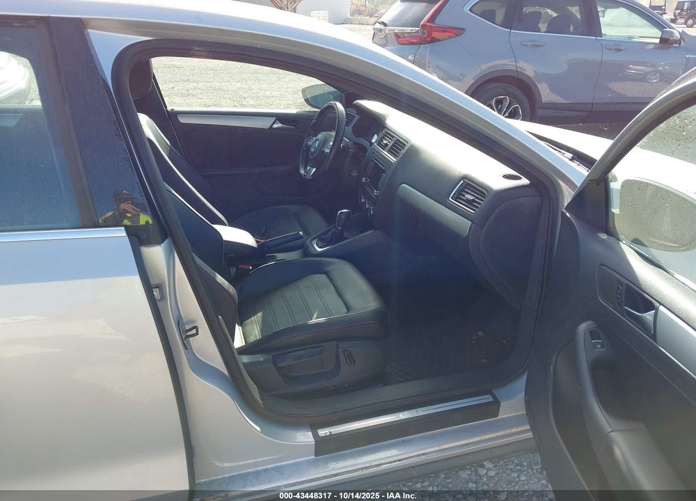 2013 VOLKSWAGEN JETTA GLI AUTOBAHN VIN: 3VW4T7AJ7DM302586