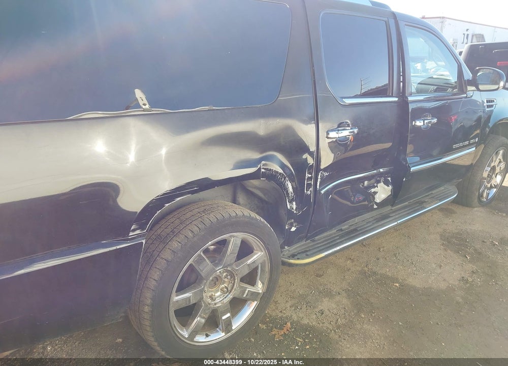 2008 CADILLAC ESCALADE ESV VIN: 1GYFK66818R233858