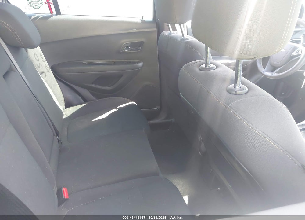 2019 CHEVROLET TRAX LS VIN: 3GNCJKSB2KL186495
