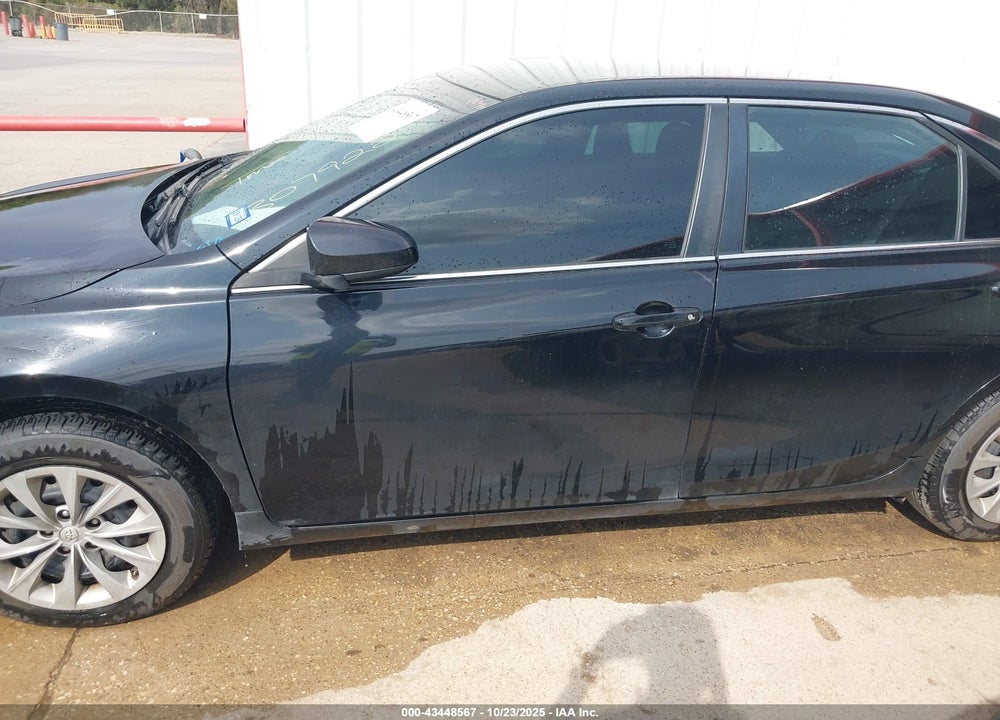 2017 TOYOTA CAMRY VIN: 4T1BF1FK4HU307922