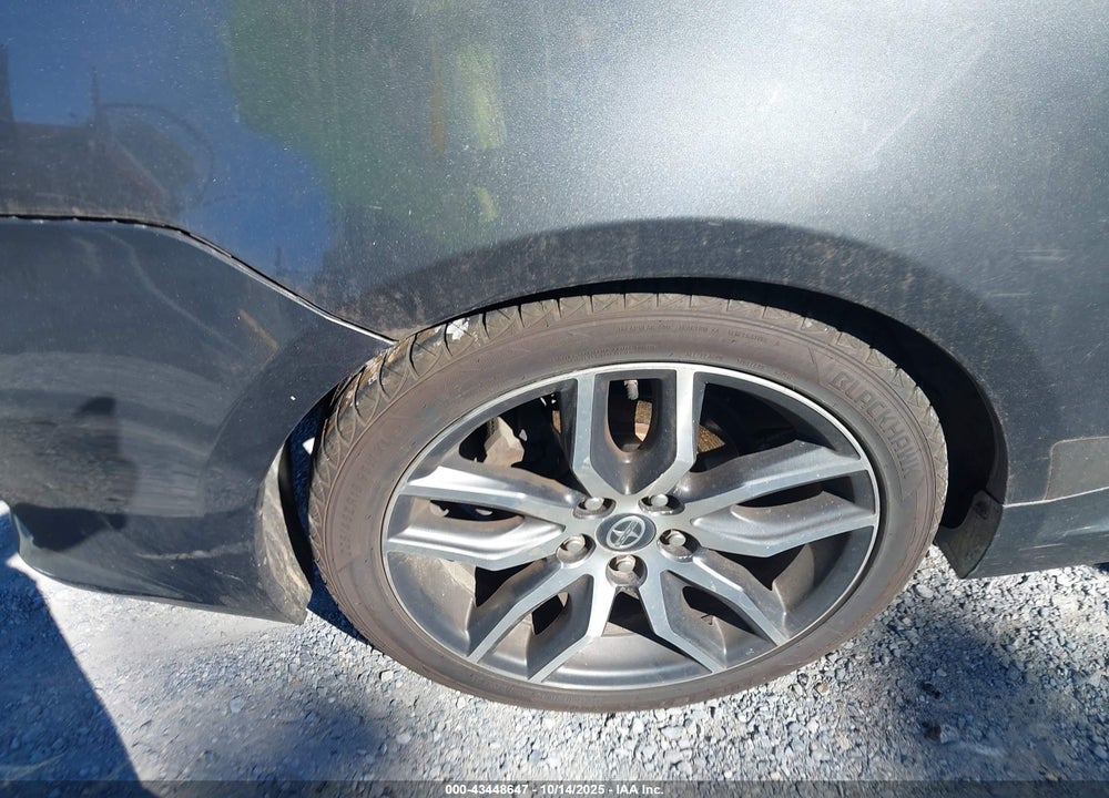 2014 SCION TC VIN: JTKJF5C75E3074912