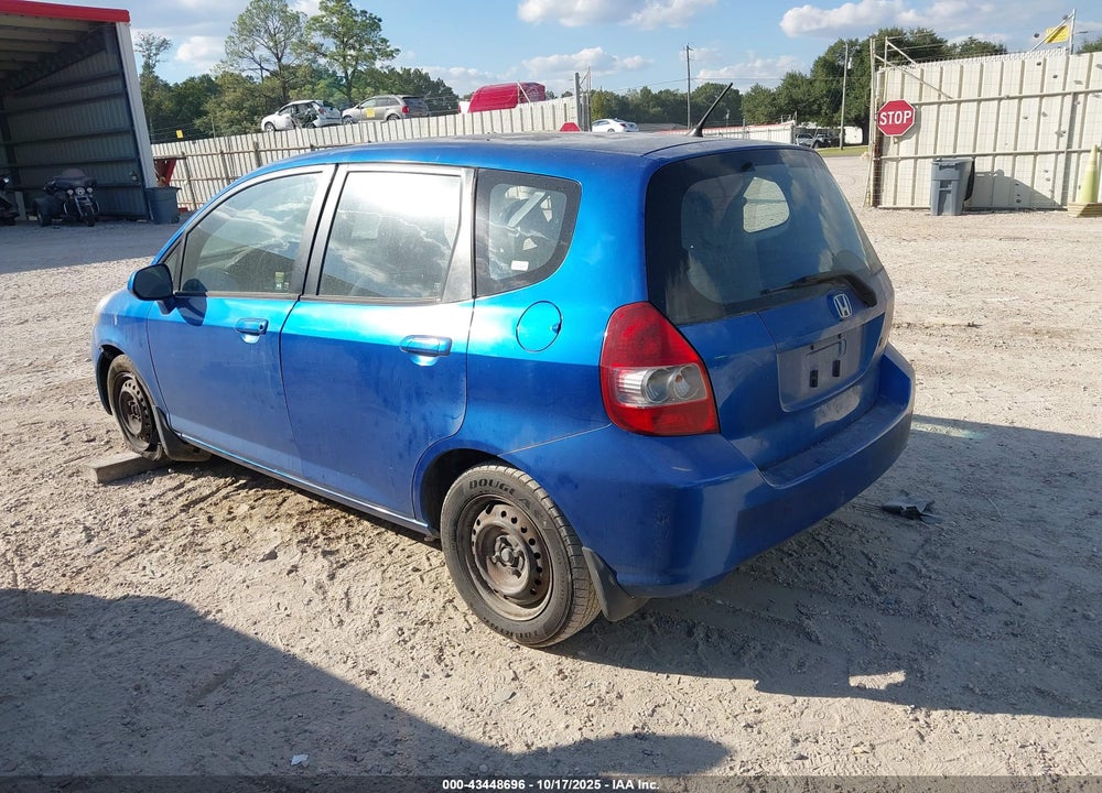 2008 HONDA FIT VIN: JHMGD38438S000679