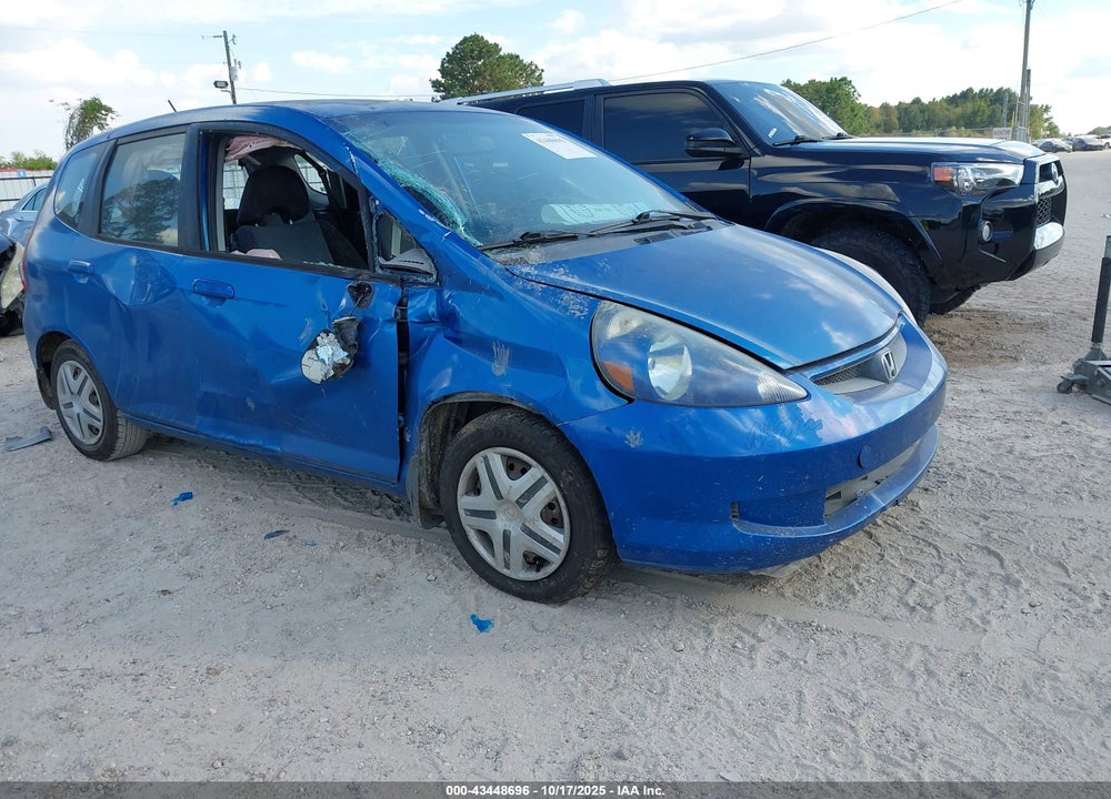 2008 HONDA FIT VIN: JHMGD38438S000679