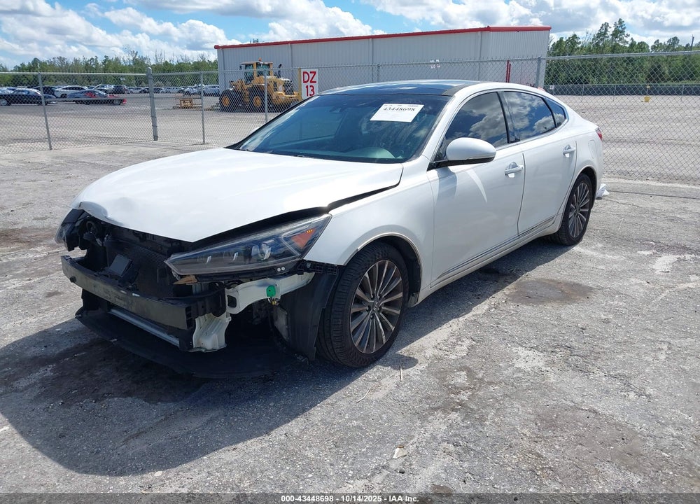 2017 KIA CADENZA VIN: KNALC4J11H5083341