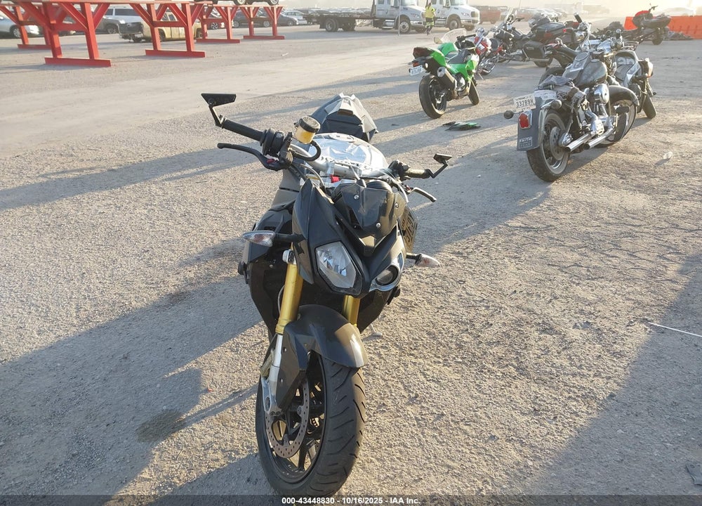 2019 BMW S 1000 R VIN: WB10D6208KZ972087
