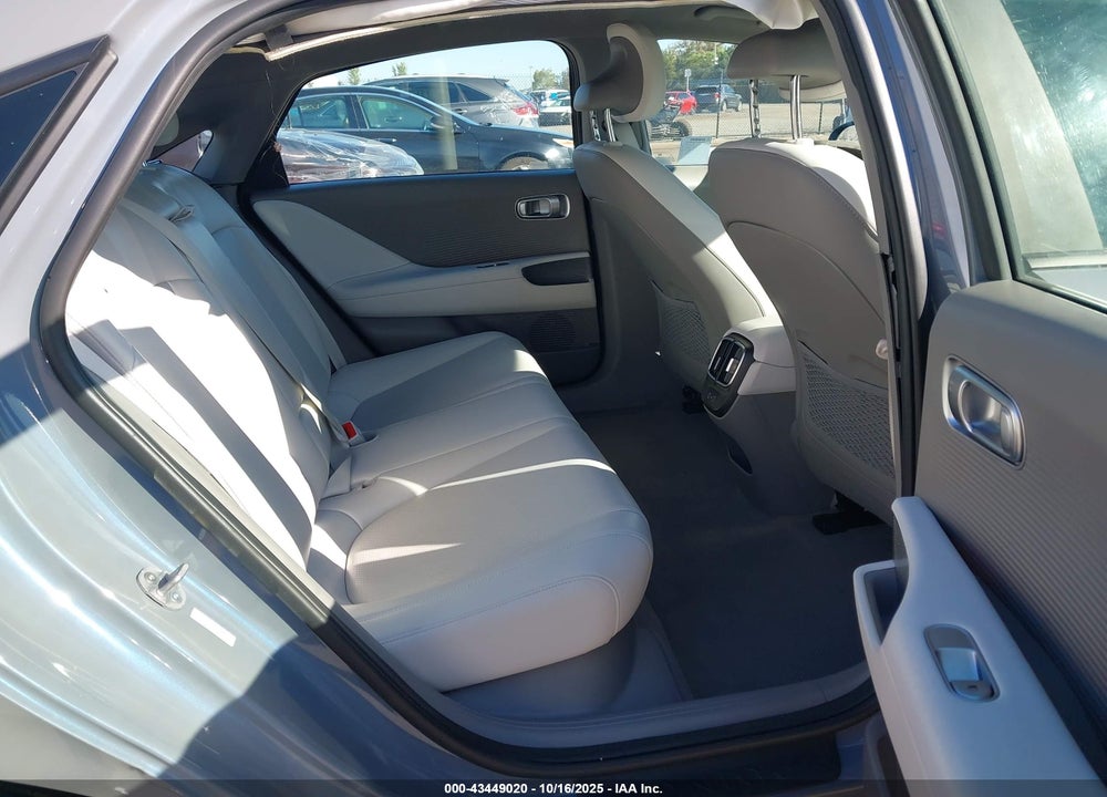 2024 HYUNDAI IONIQ 6 SEL VIN: KMHM34AA4RA079909