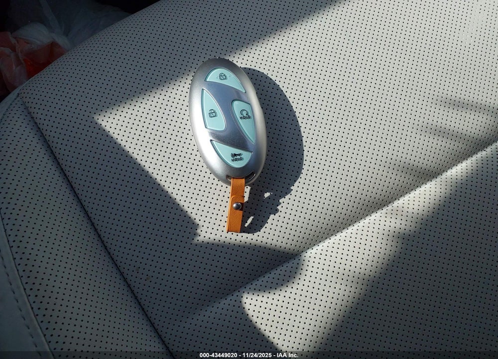 2024 HYUNDAI IONIQ 6 SEL VIN: KMHM34AA4RA079909