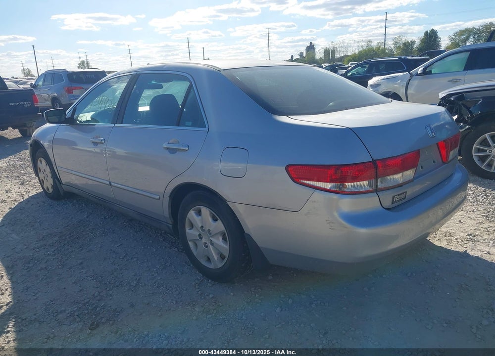 2004 HONDA ACCORD 2.4 LX VIN: 1HGCM56324A100988