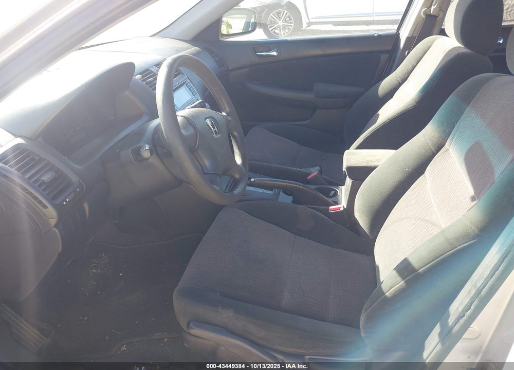2004 HONDA ACCORD 2.4 LX VIN: 1HGCM56324A100988