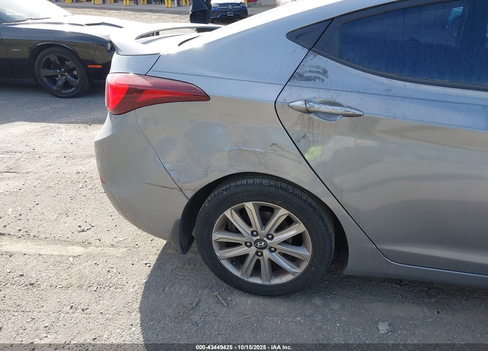 2015 HYUNDAI ELANTRA VIN: KMHDH4AE9FU265928