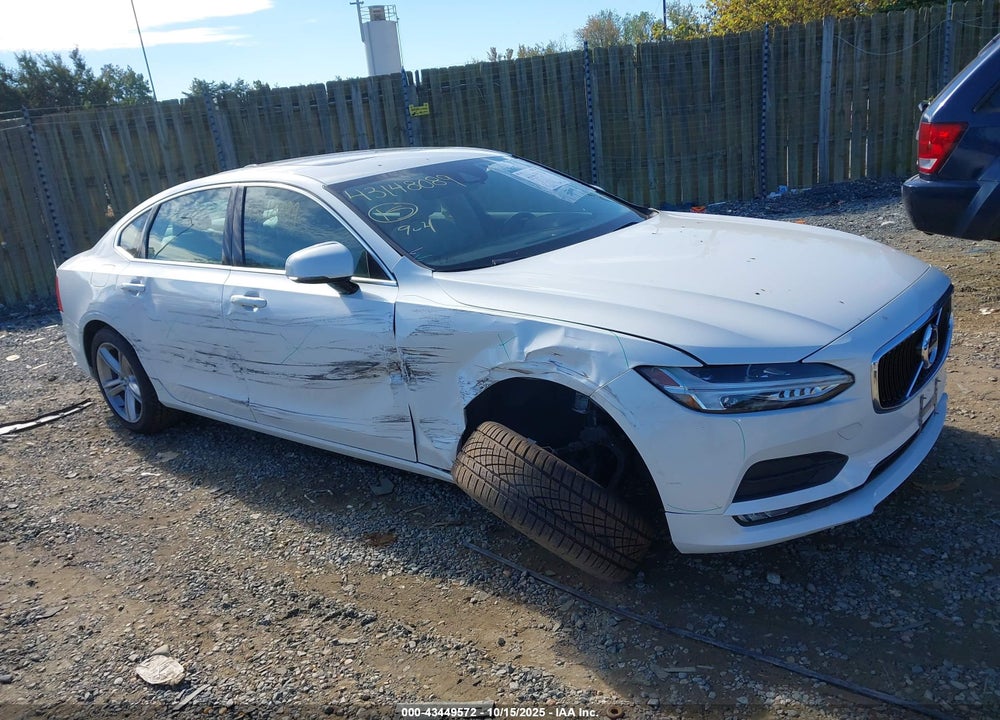 2018 VOLVO S90 T5 MOMENTUM VIN: LVY982MK5JP028966