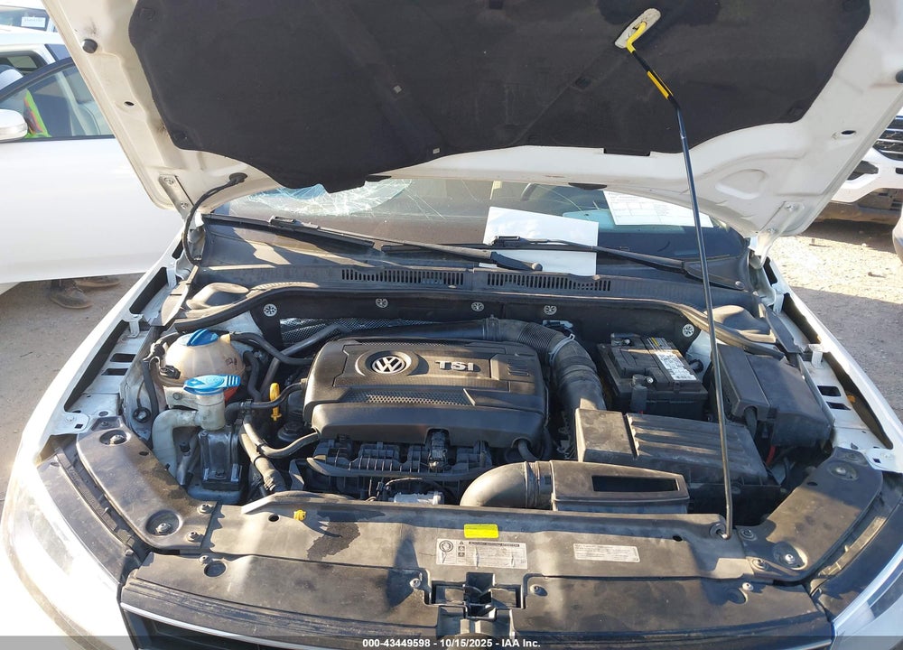 2015 VOLKSWAGEN JETTA VIN: 3VWD07AJ5FM289297