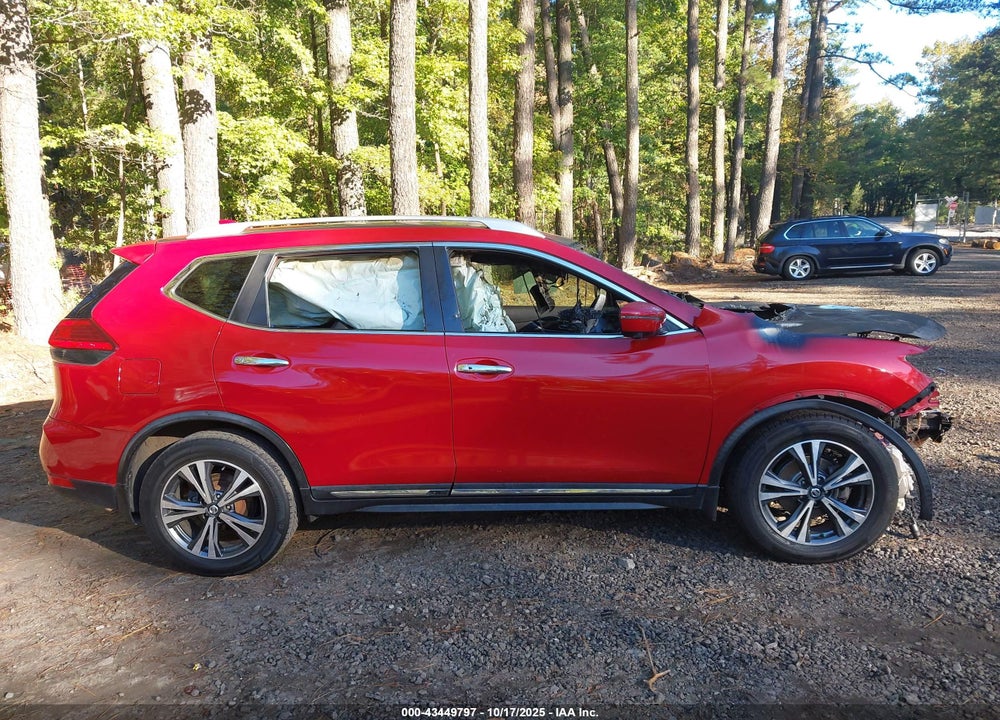 2017 NISSAN ROGUE VIN: JN8AT2MV6HW251020