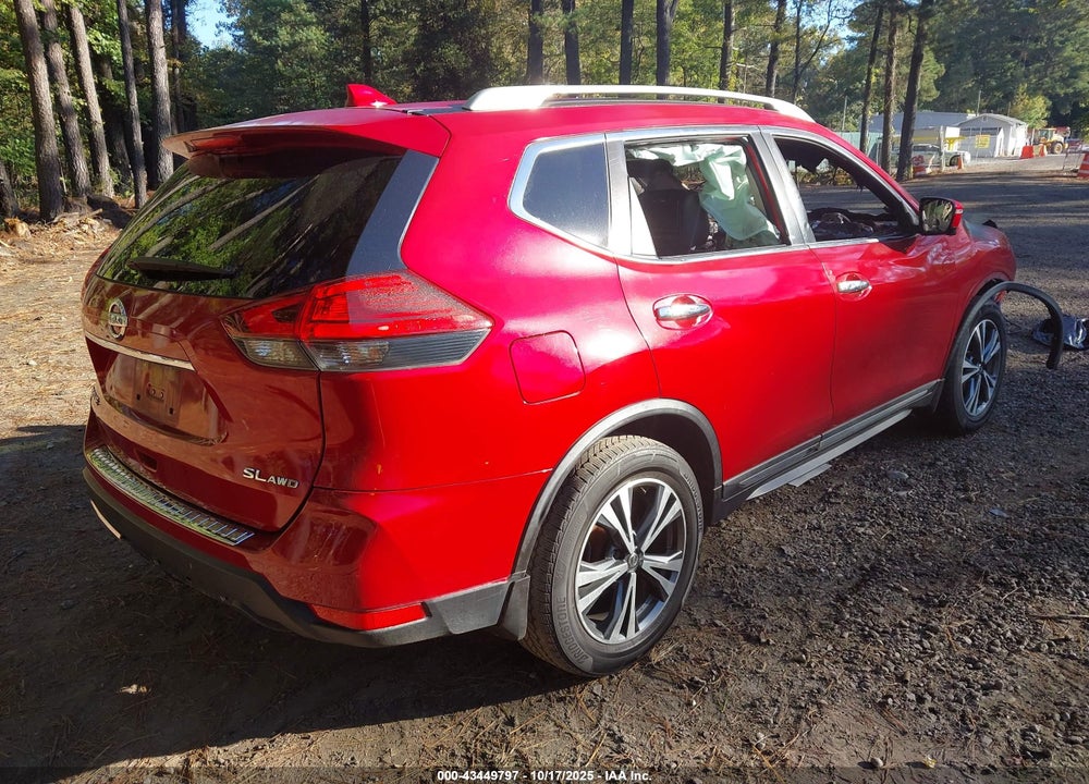 2017 NISSAN ROGUE VIN: JN8AT2MV6HW251020