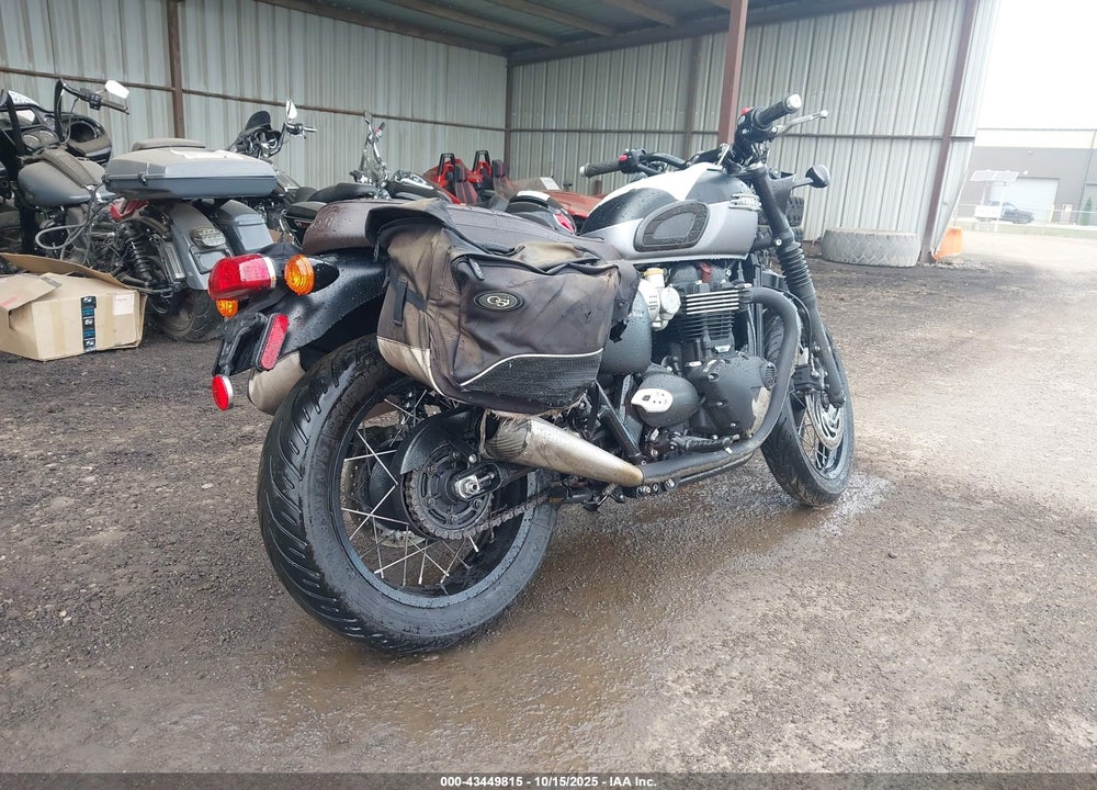2022 TRIUMPH MOTORCYCLE BONNEVILLE T120/BLACK VIN: SMTD40HL5NTAY7473