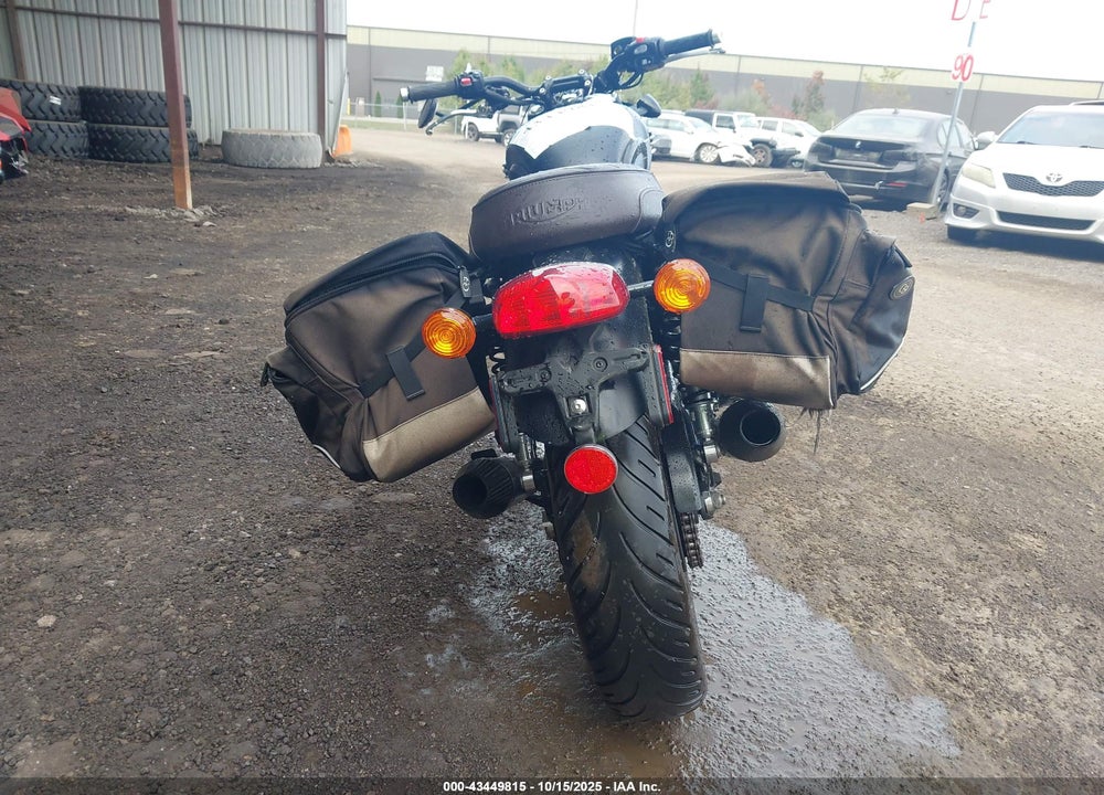 2022 TRIUMPH MOTORCYCLE BONNEVILLE T120/BLACK VIN: SMTD40HL5NTAY7473